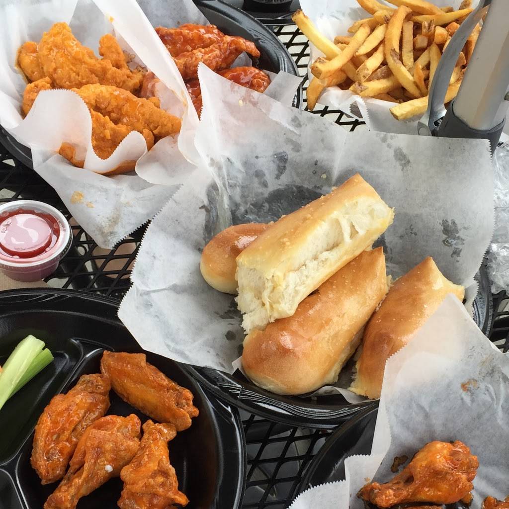 Flip-a-Lo’s | restaurant | 7629 Pineville-Matthews Rd a, Charlotte, NC 28226, USA | 7045408311 OR +1 704-540-8311