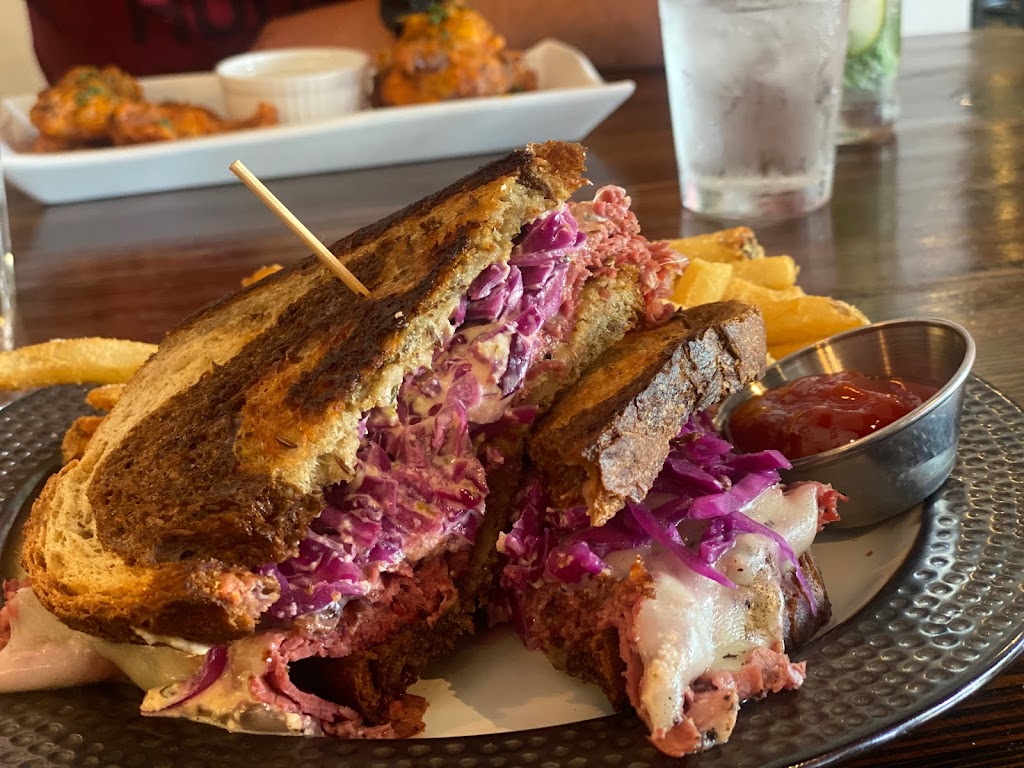 Double Dutch Kitchen + Cocktails | restaurant | 1890 W Germann Rd # 1, Chandler, AZ 85286, USA | 4807585856 OR +1 480-758-5856