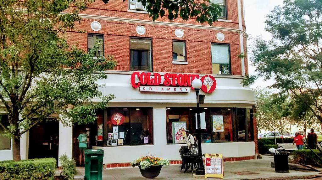 Cold Stone Creamery | bakery | 134 N Marion St, Oak Park, IL 60301, USA | 7083833400 OR +1 708-383-3400