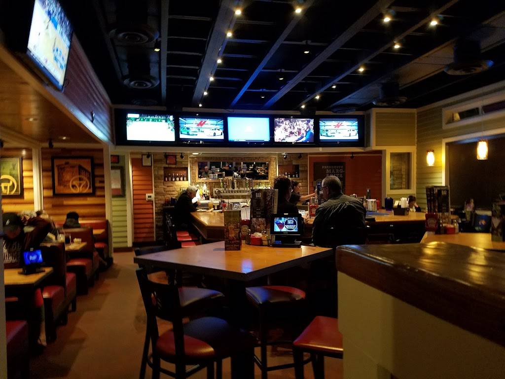 Chilis Grill & Bar | meal takeaway | 499 E Alessandro Blvd, Riverside, CA 92508, USA | 9517760952 OR +1 951-776-0952