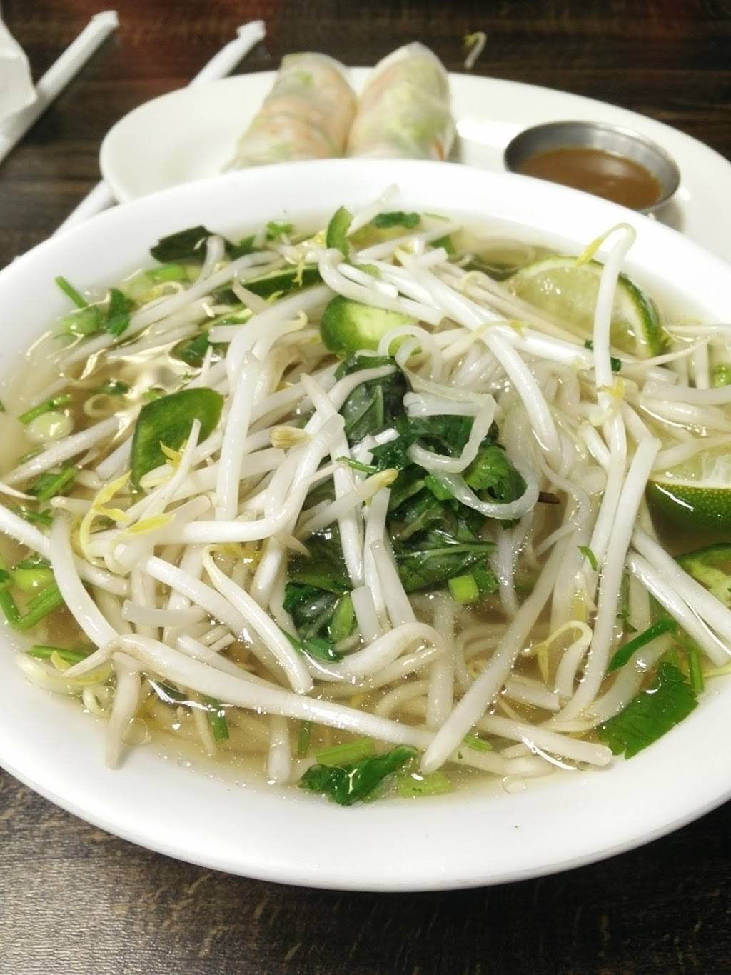 Pho Eatery | restaurant | 11618 Rockville Pike, Rockville, MD 20852, USA | 2406699777 OR +1 240-669-9777