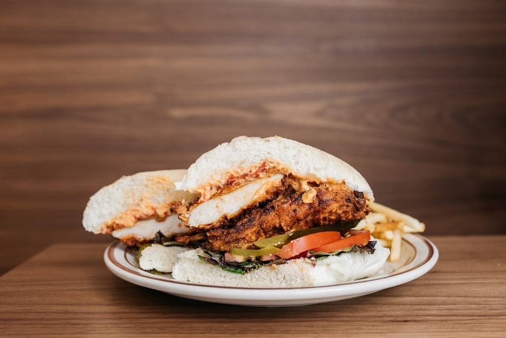 Fats Chicken and Waffles | restaurant | 2726 E Cherry St, Seattle, WA 98122, USA | 2066026863 OR +1 206-602-6863