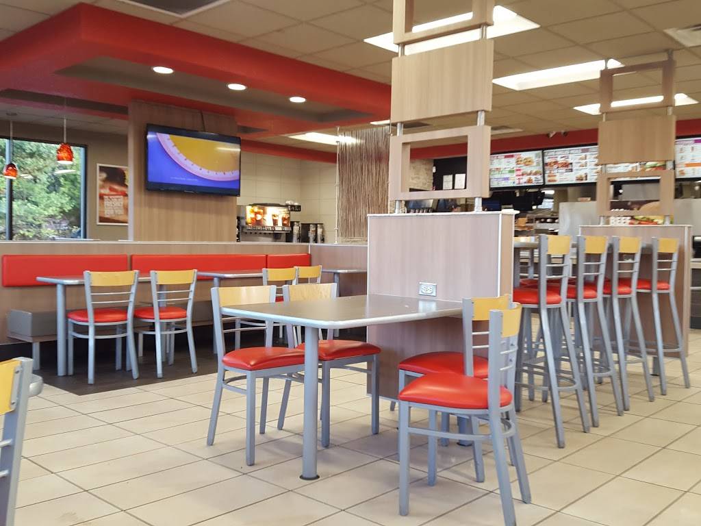 Burger King | restaurant | 100 E Jackson Blvd, Jonesborough, TN 37659, USA | 4237530499 OR +1 423-753-0499