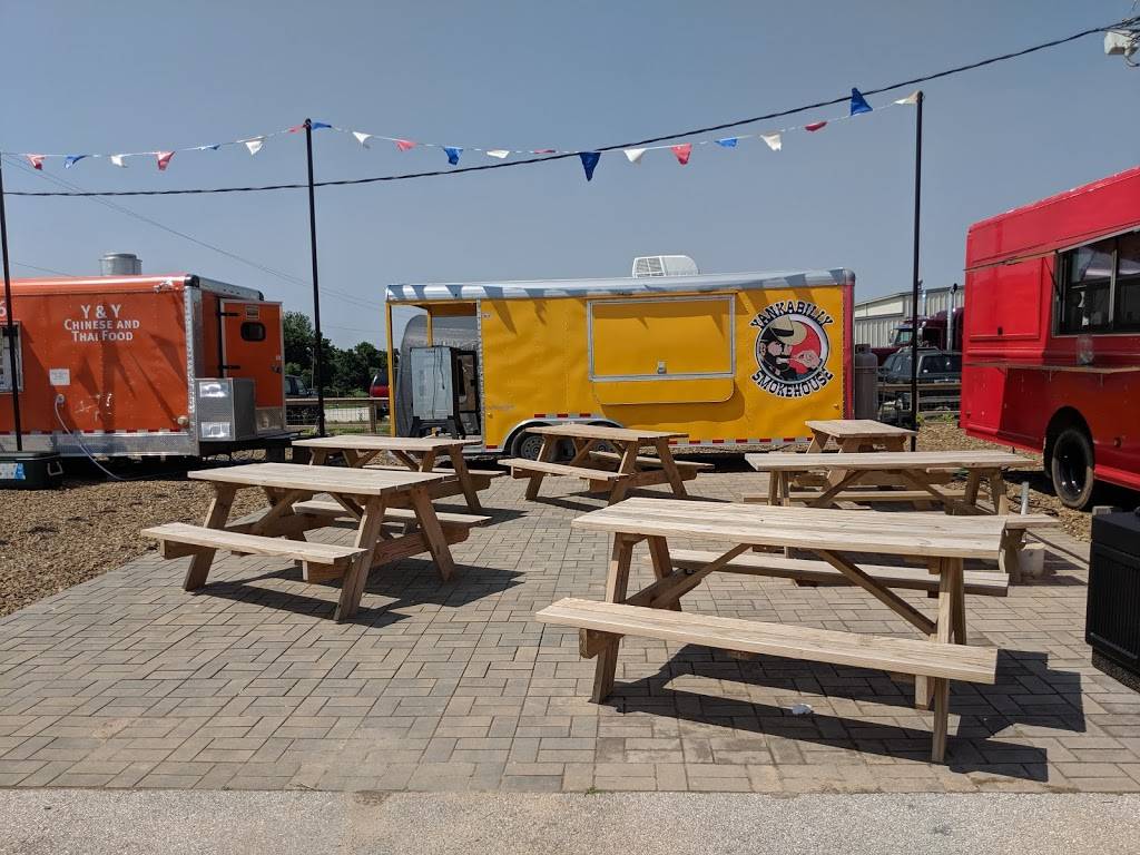 Yankabilly Smokehouse | restaurant | 145 Industrial Cir W, Springdale, AR 72762, USA | 8334682867 OR +1 833-468-2867