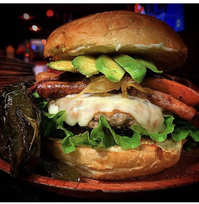 Panda Burgers Far East | restaurant | 12380 Edgemere Blvd #103, El Paso, TX 79938, USA | 9153076365 OR +1 915-307-6365