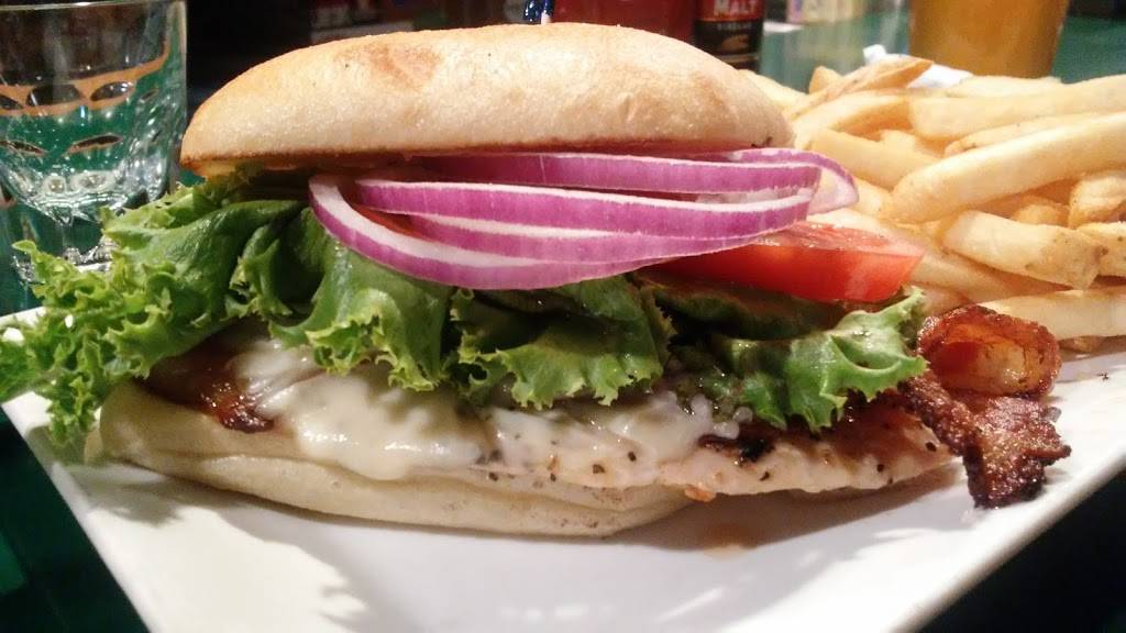 Lennard Ks Boat House Restaurant & Bar | restaurant | 18340 E, WA-3, Allyn, WA 98524, USA | 3602756060 OR +1 360-275-6060