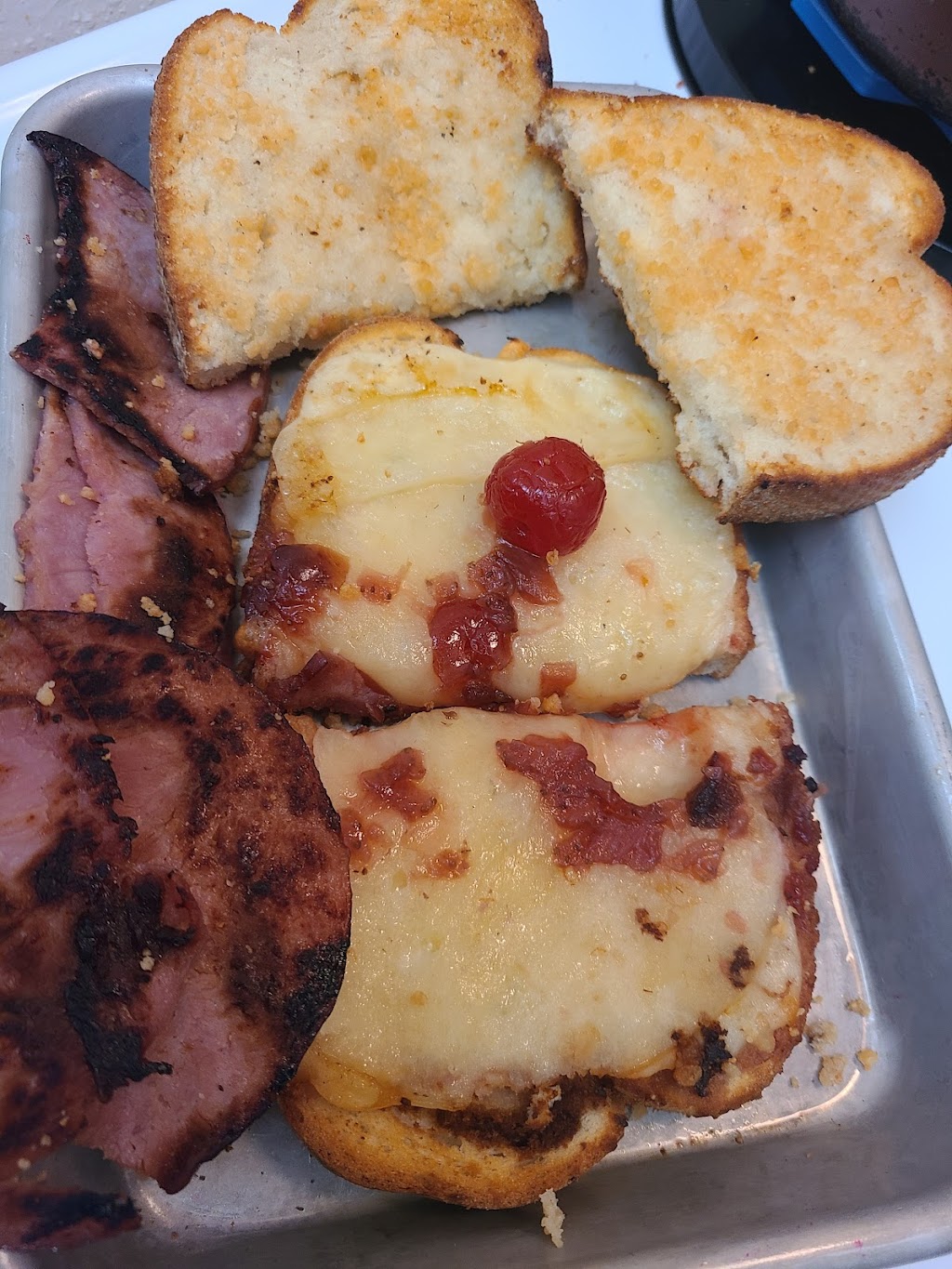 Macs & Stacks | restaurant | 8166 Park Ln, Dallas, TX 75231, USA | 4696388050 OR +1 469-638-8050