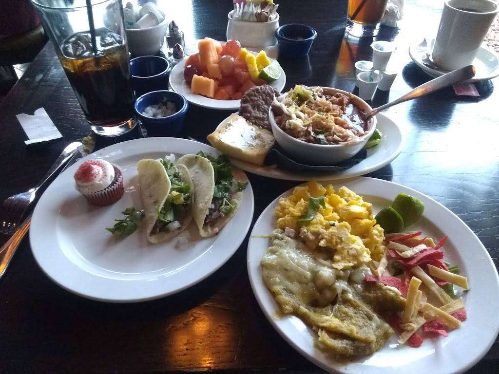 Cuñados Restaurant | restaurant | 8030 Gateway Blvd E, El Paso, TX 79907, USA | 9158571000 OR +1 915-857-1000