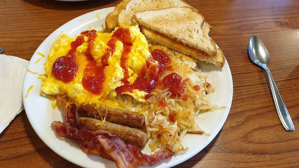 Dennys | restaurant | 2608 Hilltop Dr, Redding, CA 96002, USA | 5302216966 OR +1 530-221-6966