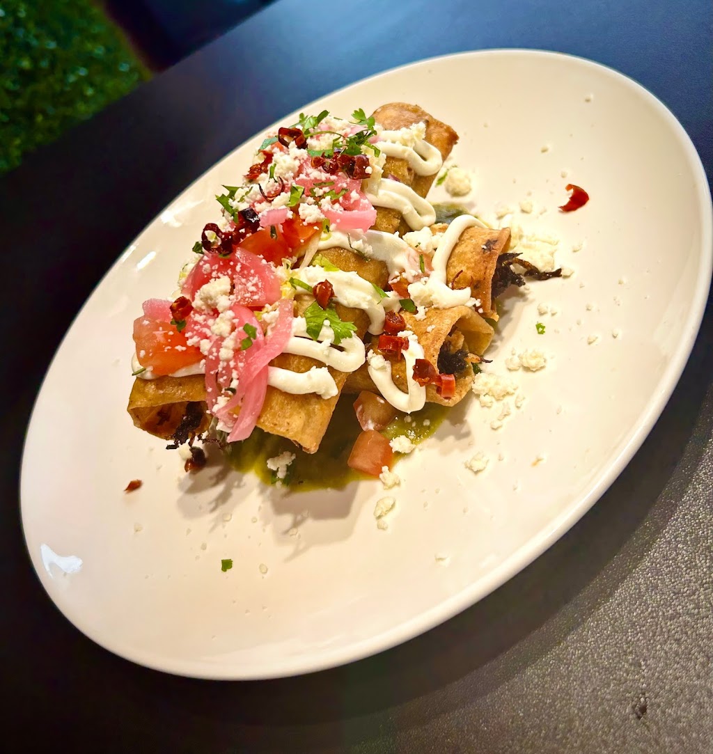 Mas Salud Kitchen and Bar | restaurant | 720 Clark St, Evanston, IL 60201, USA | 2249997679 OR +1 224-999-7679