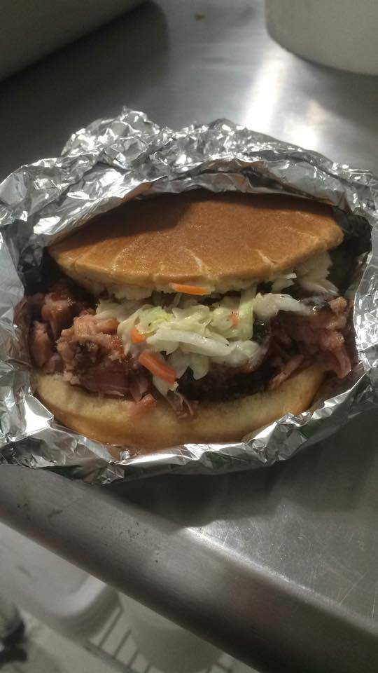 Kentucky Hillbilly BBQ | restaurant | 53 Green St, Wickliffe, KY 42087, USA | 2703353505 OR +1 270-335-3505