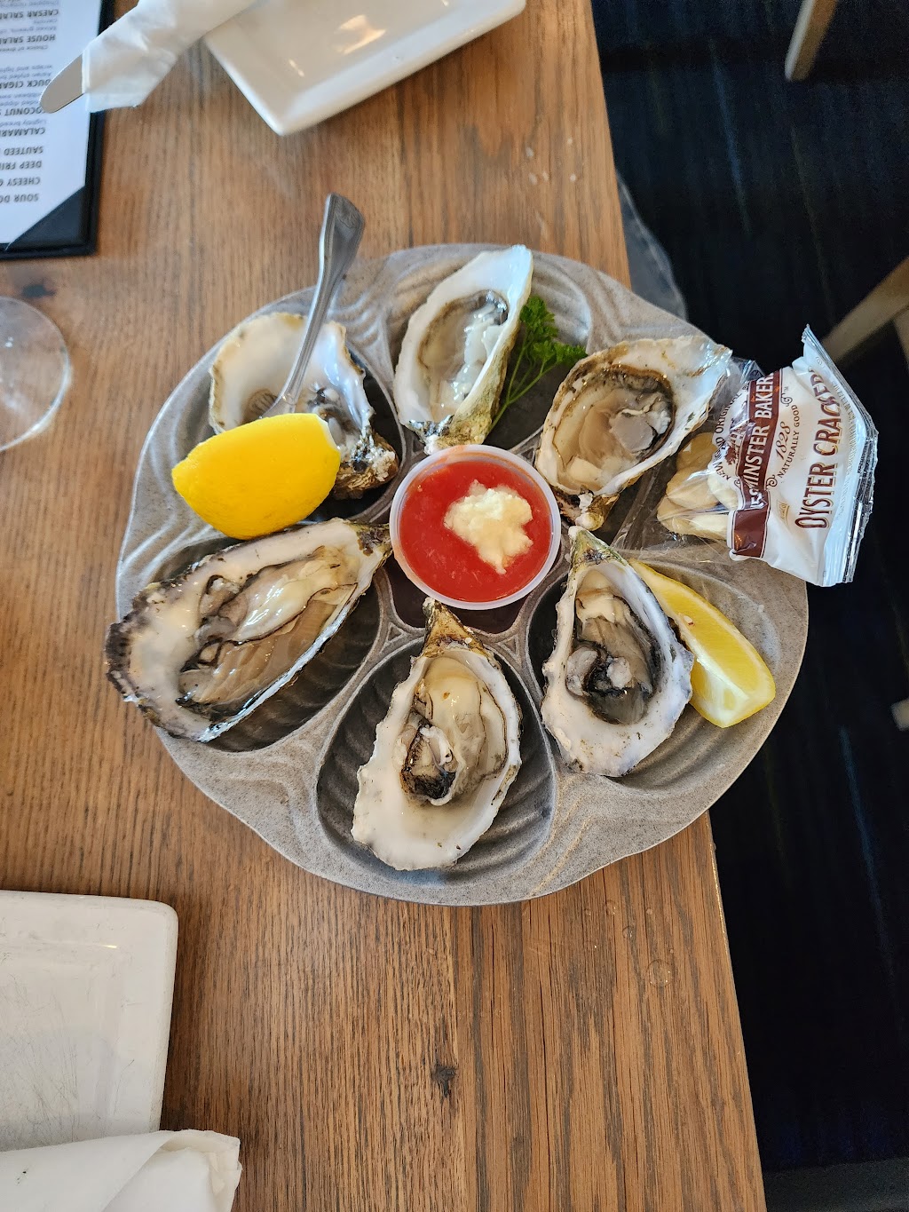 Steves Steakhouse and Seafood | restaurant | 417 Crescent Ave, Avalon, CA 90704, USA | 3105100333 OR +1 310-510-0333