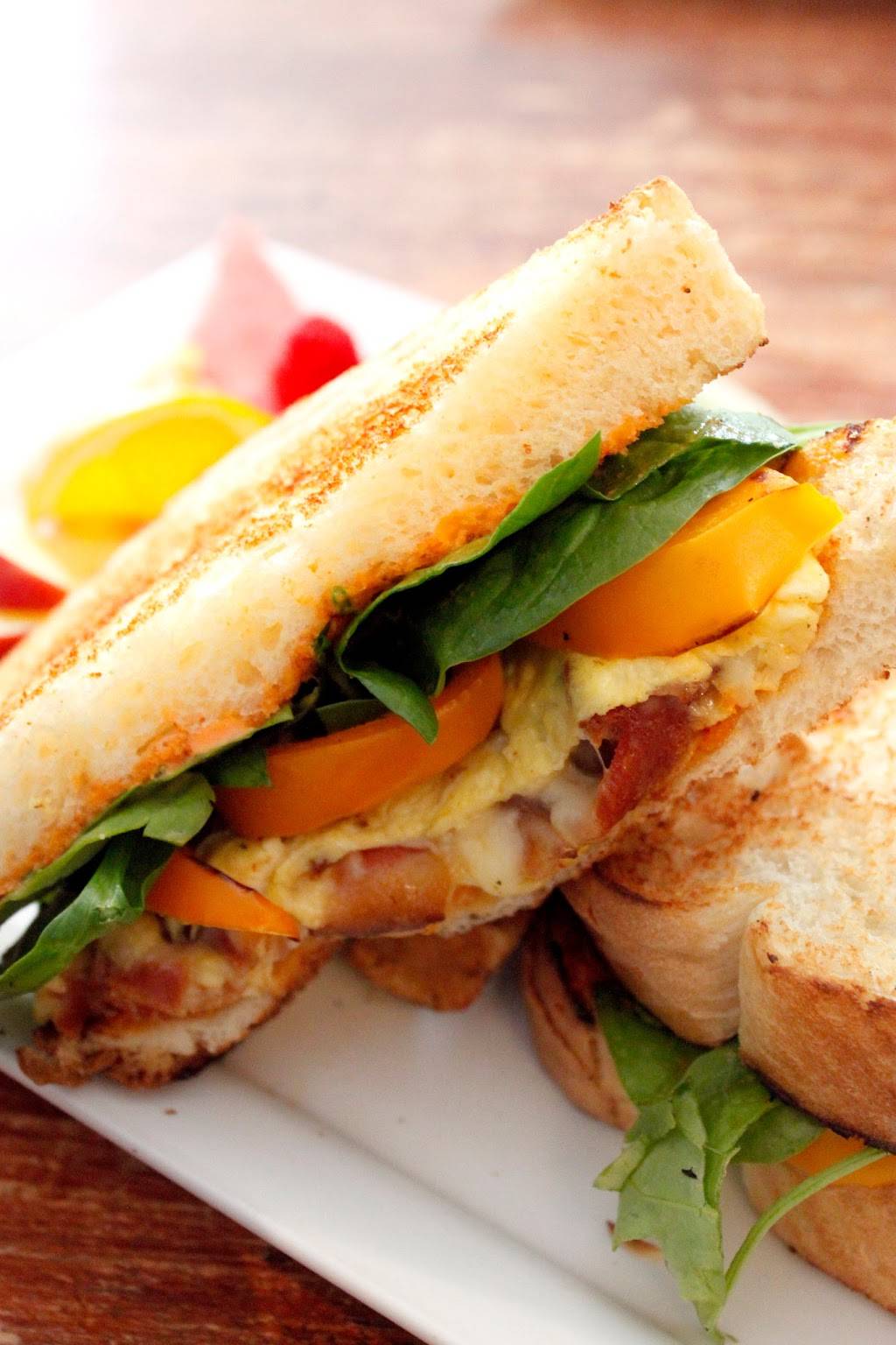 Le Toasteur Villeray | restaurant | 767 Rue Villeray, Montréal, QC H2R 1J2, Canada | 5147596377 OR +1 514-759-6377