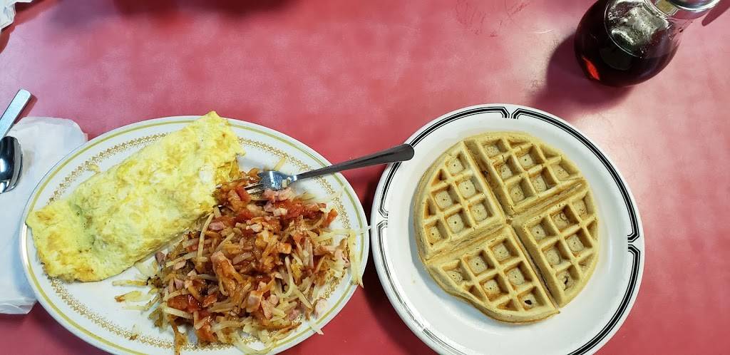 Coffee Shoppe | restaurant | 5275 US-280, Harpersville, AL 35078, USA | 2056722278 OR +1 205-672-2278