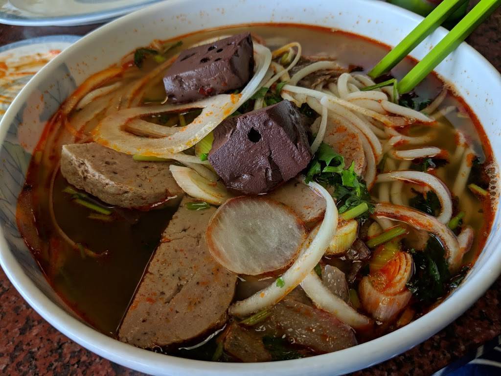 Pho Saigon Bay | restaurant | 1537 Howe Ave, Sacramento, CA 95825, USA | 9169221288 OR +1 916-922-1288