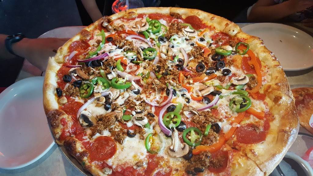 Bubbas 33 | restaurant | 5807 Constitution Ave, Colorado Springs, CO 80915, USA | 7195761223 OR +1 719-576-1223