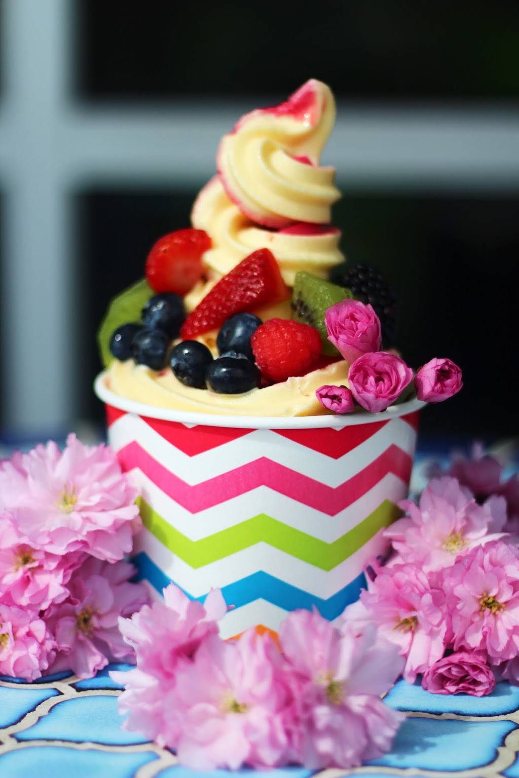 Just Peachy Frozen Yogurt | restaurant | 17020 Twin Lakes Ave C-105, Marysville, WA 98270, USA | 3609268657 OR +1 360-926-8657