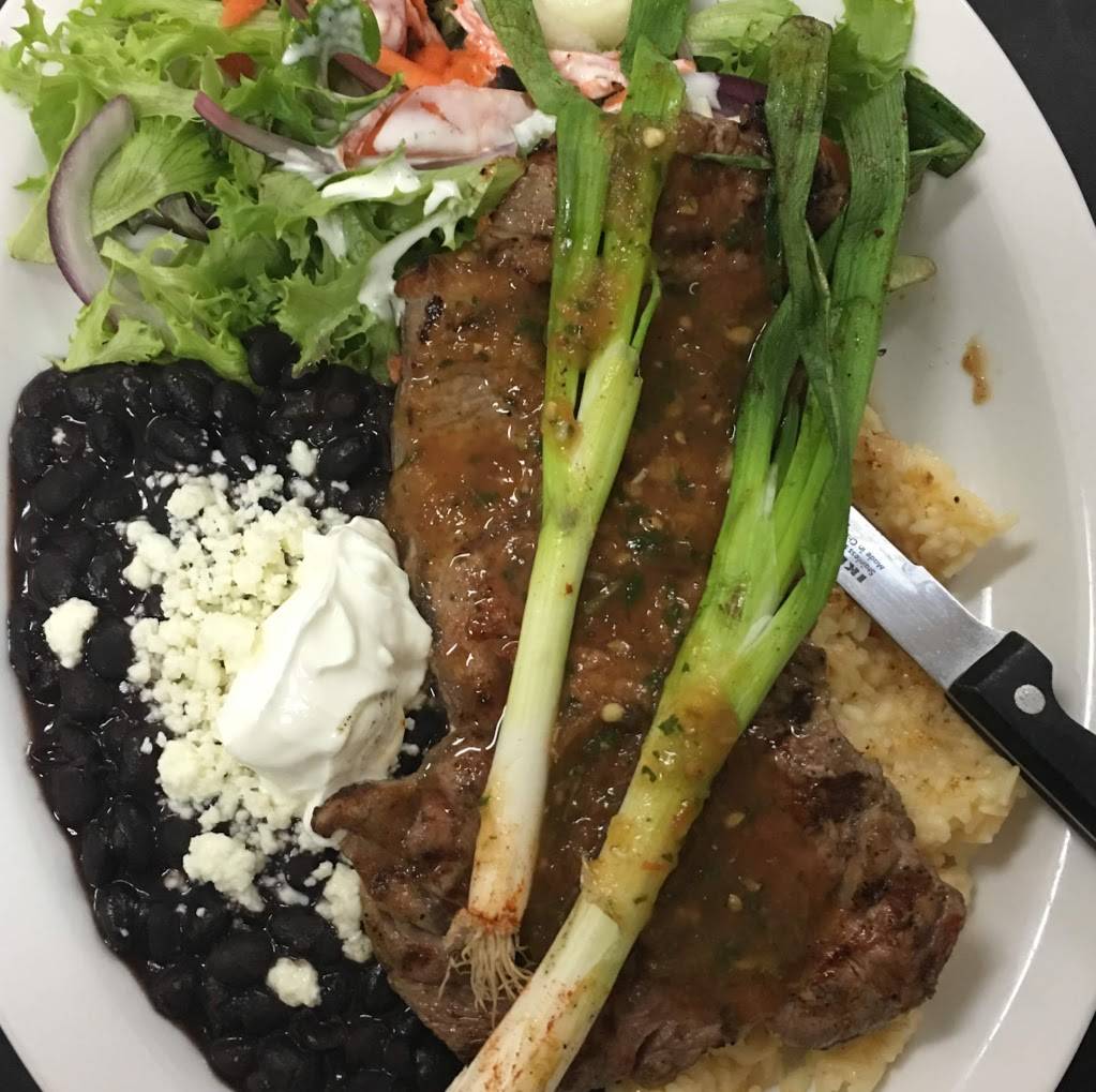 Roots Bistro & Bar | restaurant | 4810 Hope Valley Rd #101, Durham, NC 27707, USA | 9197484739 OR +1 919-748-4739