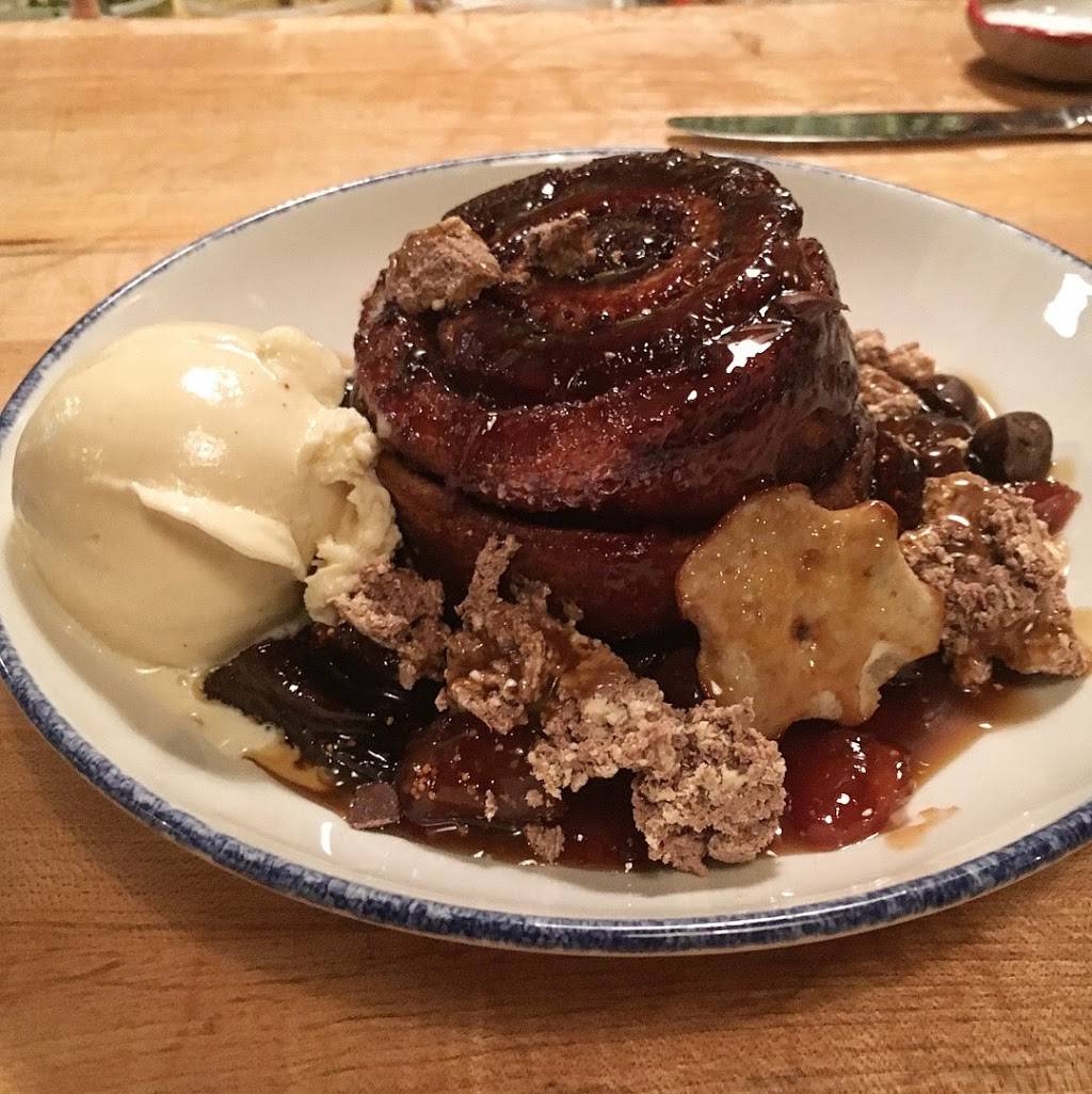 Giant | restaurant | 3209 W Armitage Ave, Chicago, IL 60647, USA | 7732520997 OR +1 773-252-0997