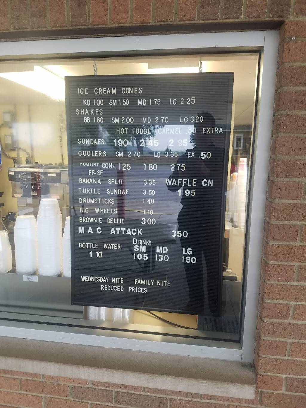 Dairy Dream | restaurant | 142 S Eastern Ave, St Henry, OH 45883, USA | 4196788162 OR +1 419-678-8162