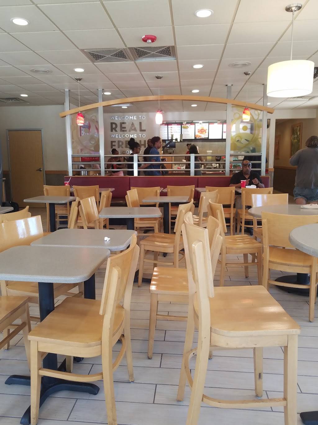 Wendys | restaurant | 7700 City Line Ave, Philadelphia, PA 19151, USA | 2154736040 OR +1 215-473-6040