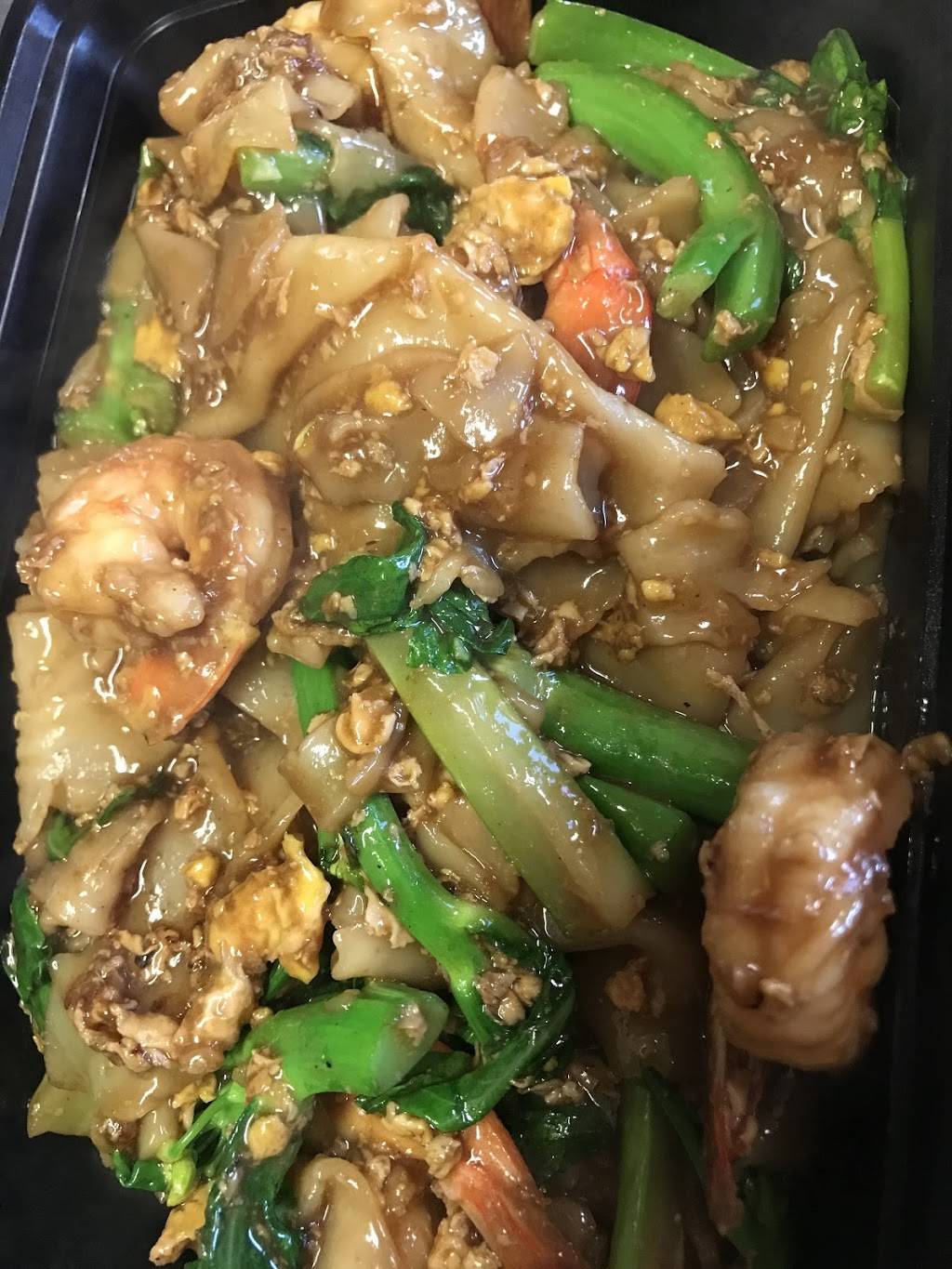 Thai Kitchen By Yimmies | restaurant | 48 W Church St, Bergenfield, NJ 07621, USA | 2013742362 OR +1 201-374-2362