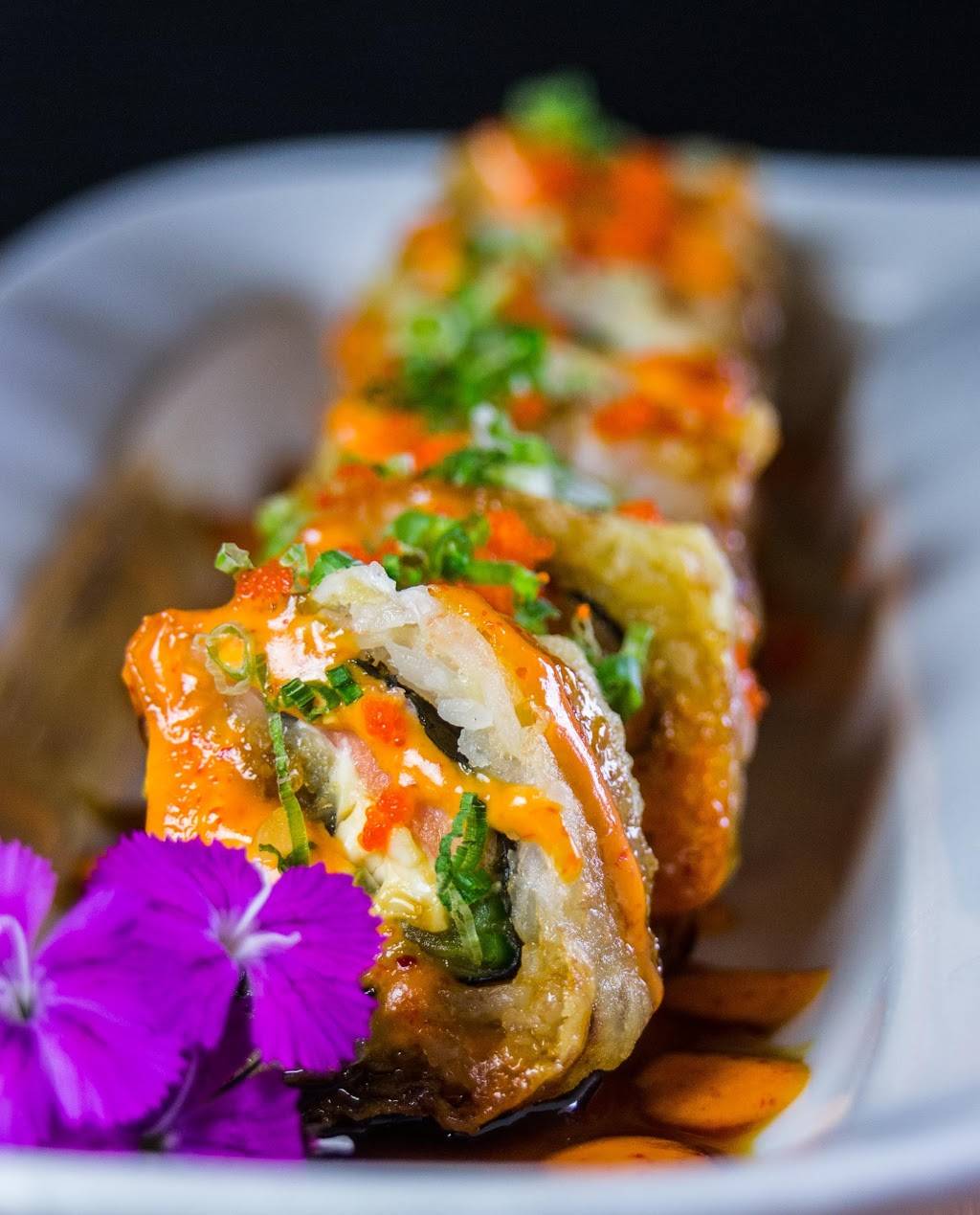 Sushi Mango | restaurant | 9579 S University Blvd #150, Highlands Ranch, CO 80126, USA | 7203480773 OR +1 720-348-0773