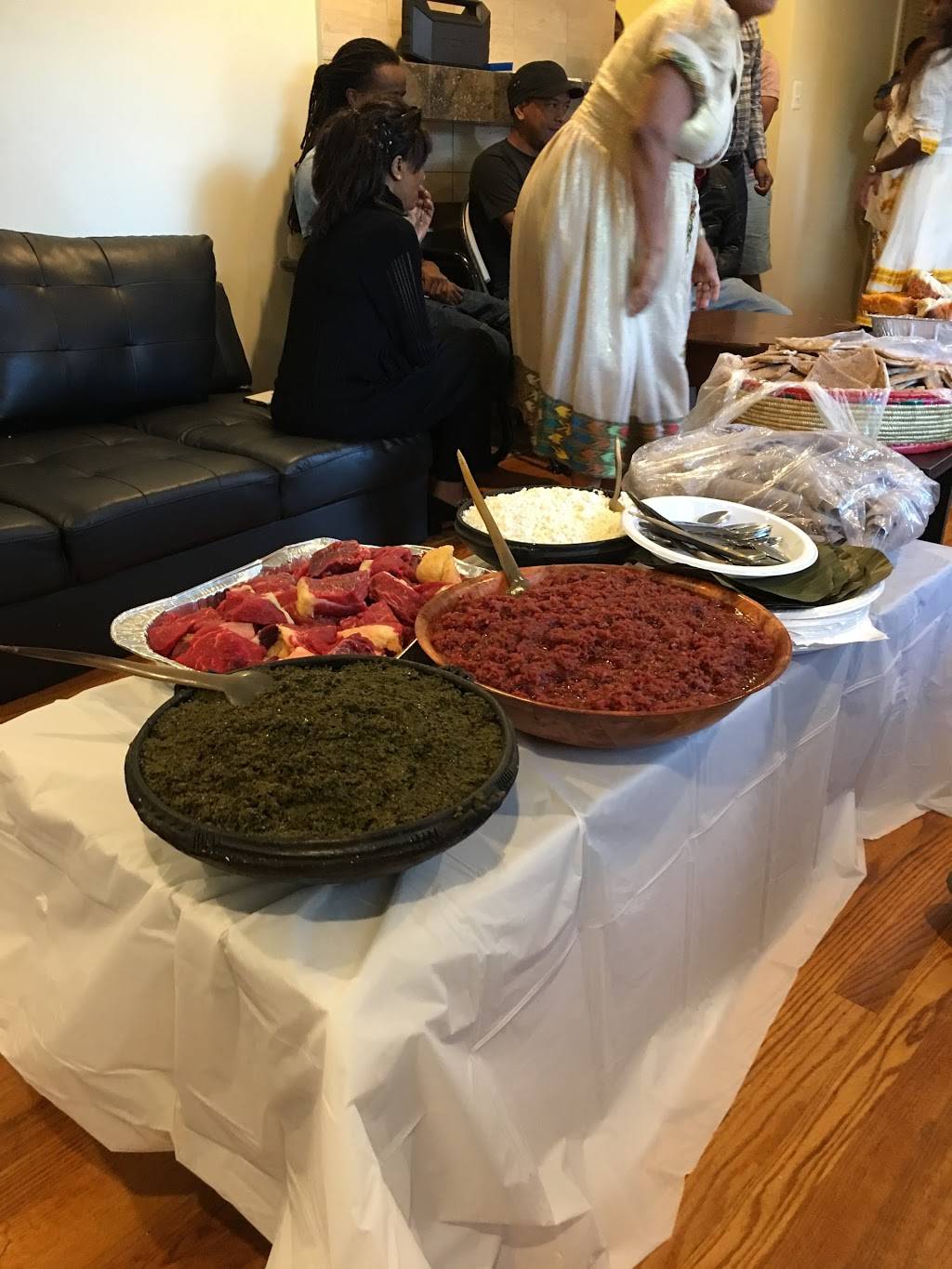 Tsedey Abeba Restaurant and Grocery | restaurant | 672 S Pickett St, Alexandria, VA 22304, USA | 7034619420 OR +1 703-461-9420