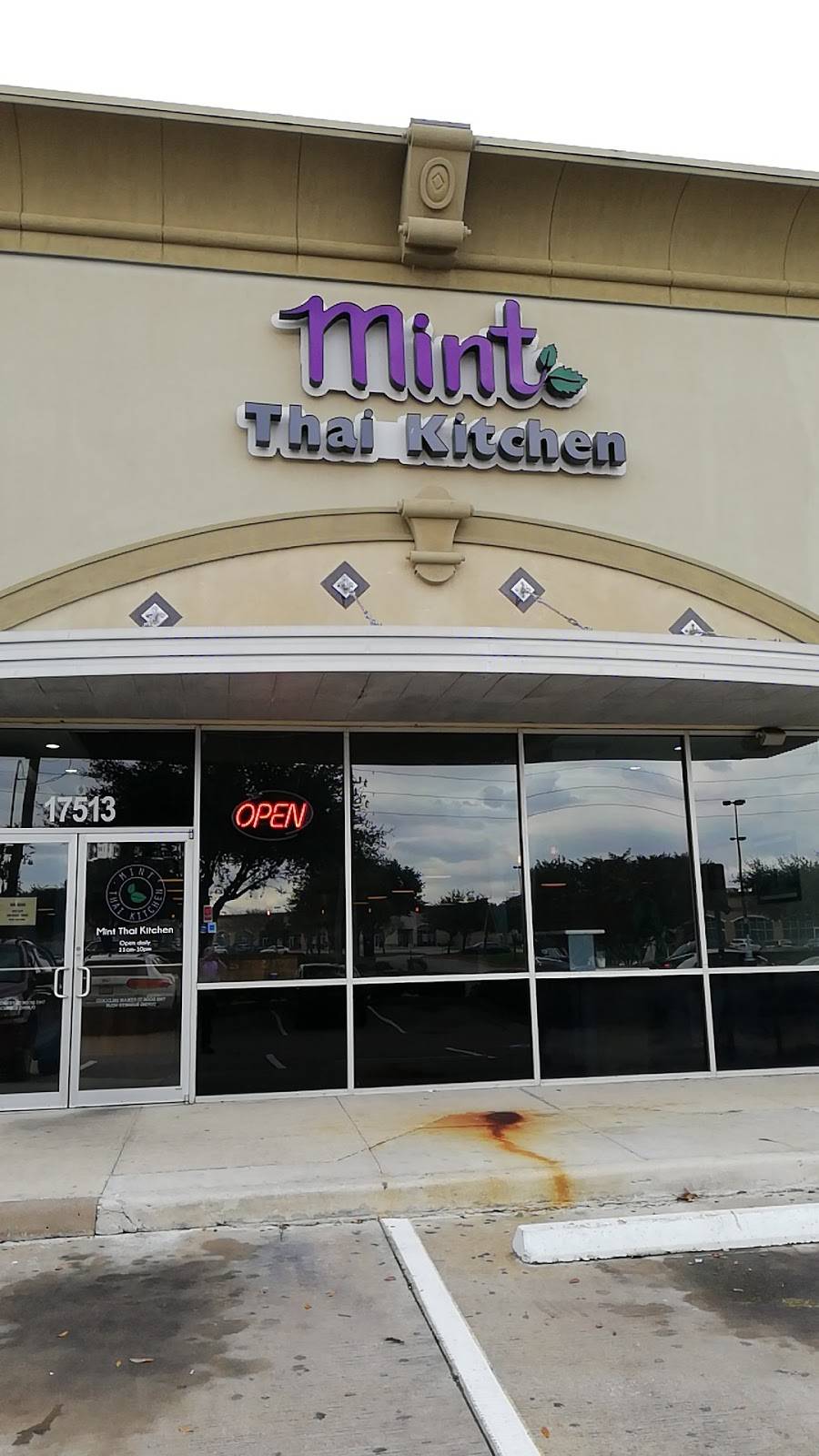 Mint Thai Kitchen | restaurant | 17513 TX-249, Houston, TX 77064, USA | 8326888870 OR +1 832-688-8870