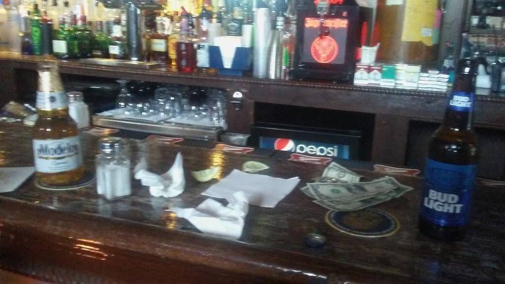 Grand Tequila Bar & Grill | restaurant | 1334 Grand Ave, Waukegan, IL 60085, USA | 2246373389 OR +1 224-637-3389