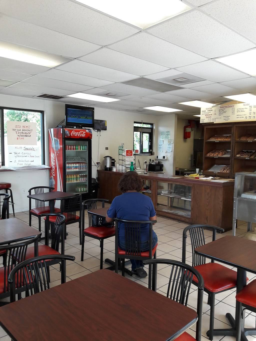 Uncle Wickeys Restaurant | restaurant | 4353 Reed Rd, Houston, TX 77051, USA | 8324096717 OR +1 832-409-6717