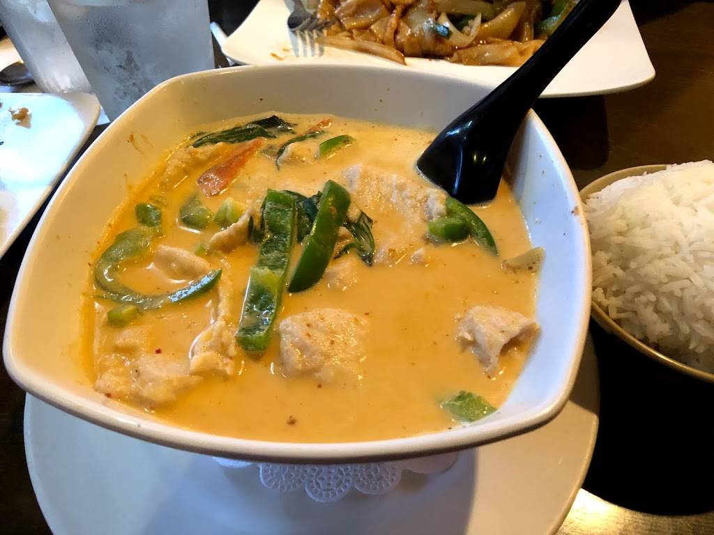 Thai Leaf | restaurant | 611 86th St, Brooklyn, NY 11209, USA | 7188332103 OR +1 718-833-2103