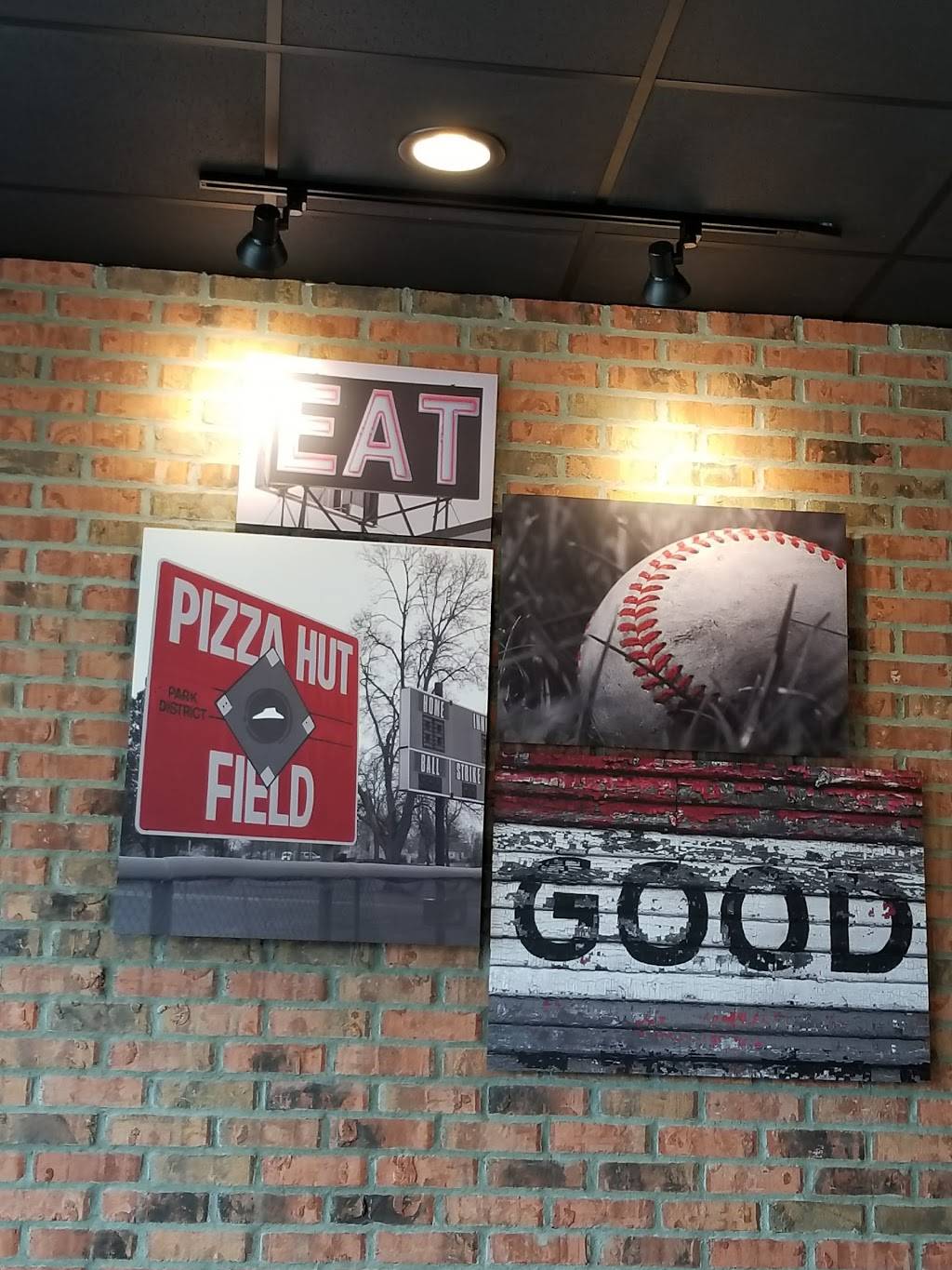 Pizza Hut | meal takeaway | 12733 SW 42nd St, Miami, FL 33175, USA | 3052251800 OR +1 305-225-1800