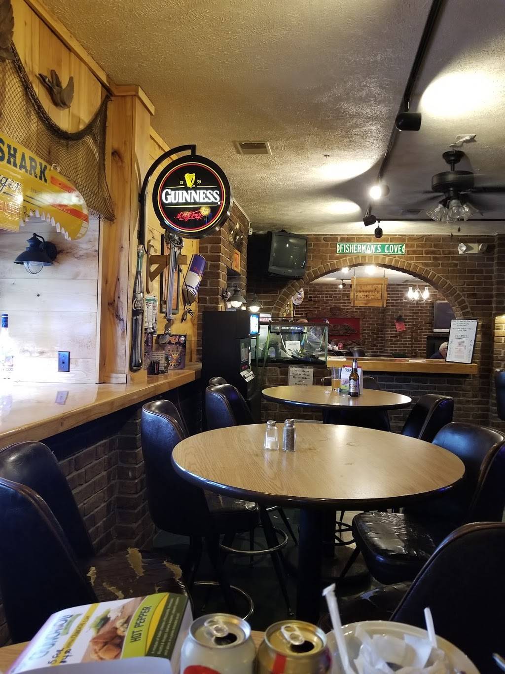 Fishermens Cove | restaurant | 7651 Orangeville Rd, Orangeville, OH 44453, USA | 3307722683 OR +1 330-772-2683