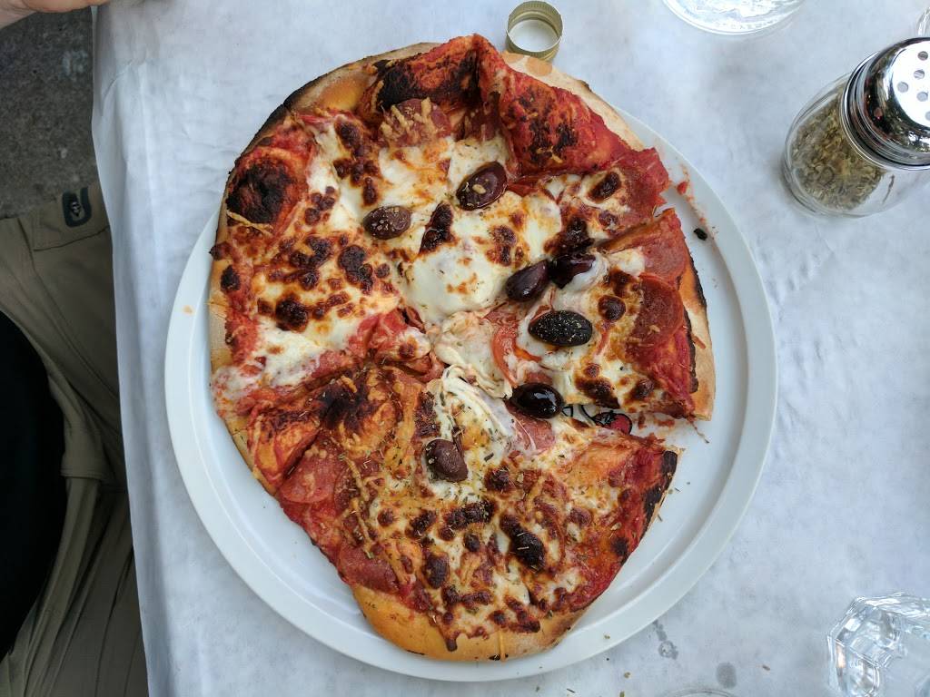 Pizza Art Cafe | restaurant | 4658 N Rockwell St, Chicago, IL 60625, USA | 7735390645 OR +1 773-539-0645