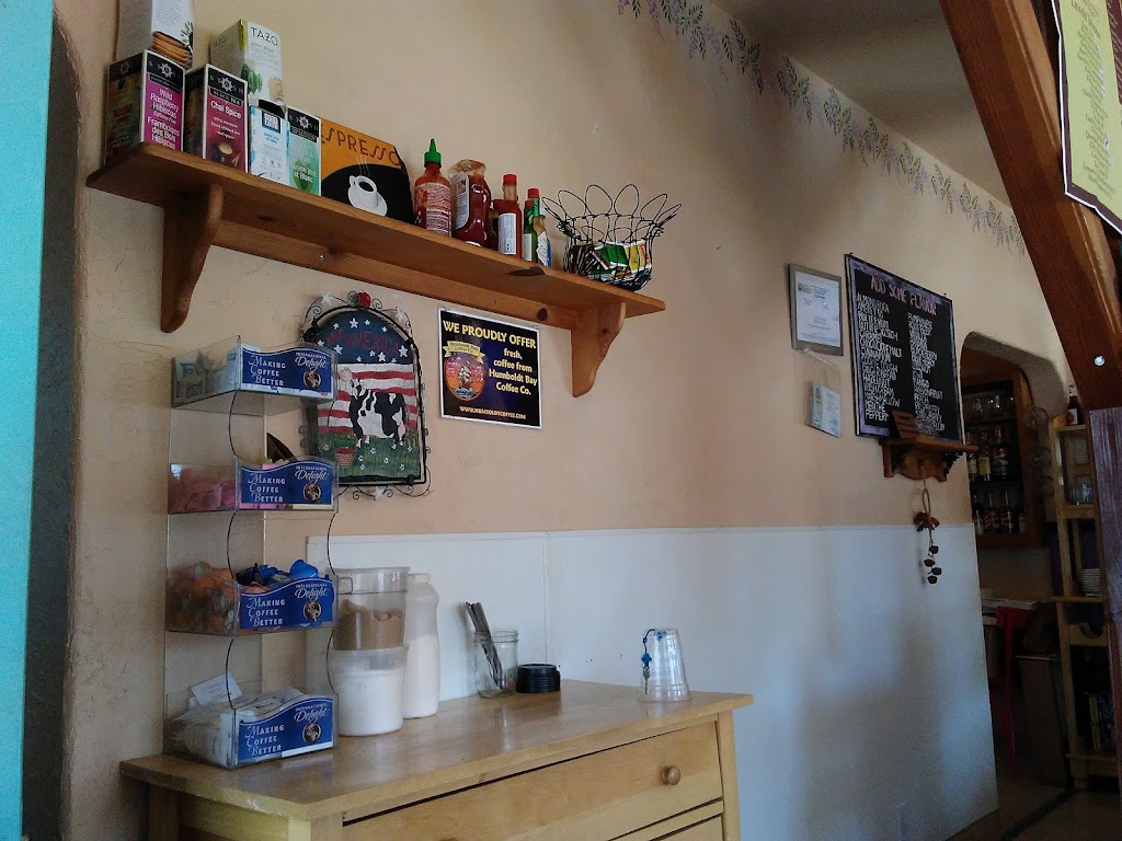 Letys Kitchen & Coffee | cafe | 128 Wildwood Ave, Rio Dell, CA 95562, USA | 7077642010 OR +1 707-764-2010