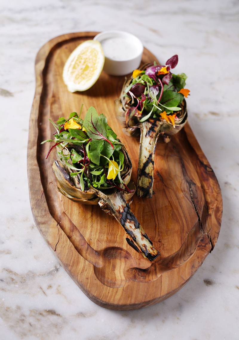 Wallys Santa Monica | restaurant | 214 Wilshire Blvd, Santa Monica, CA 90401, USA | 3104750606 OR +1 310-475-0606