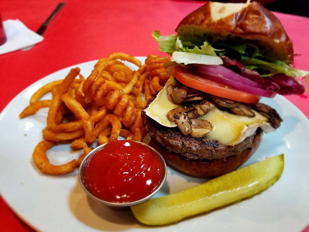 Screamers Dining and Cabaret: A Family Restaurant | restaurant | 803 Q St ste 150, Lincoln, NE 68508, USA | 5315002550 OR +1 531-500-2550