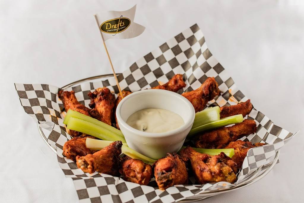 Drafts Burger Bar | restaurant | 240 River Rd, Gatlinburg, TN 37738, USA | 8654365161 OR +1 865-436-5161