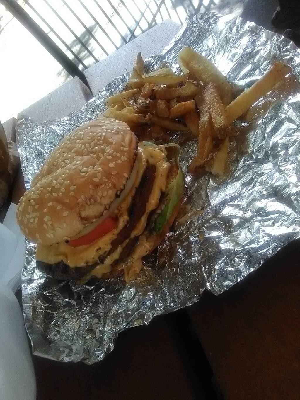 Parkys Hot Dogs | restaurant | 329 S Harlem Ave, Forest Park, IL 60130, USA | 7083663090 OR +1 708-366-3090