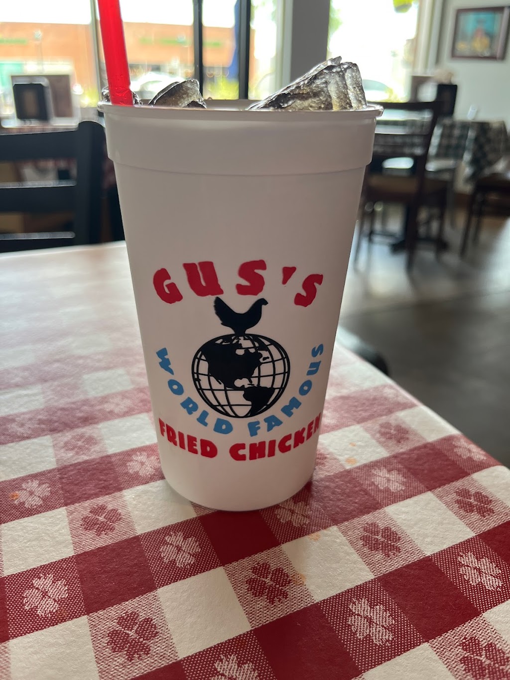 Guss World Famous Fried Chicken | restaurant | 212 W Main St, Mesa, AZ 85201, USA | 4805900404 OR +1 480-590-0404