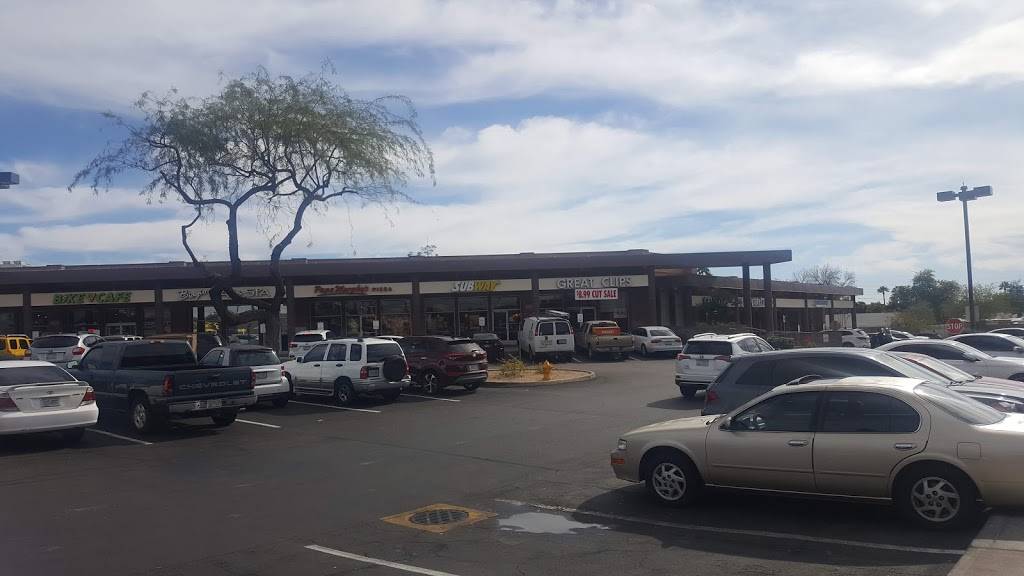 Subway Restaurants | restaurant | Squaw Peak Plaza, 6825 N 16th St A6, Phoenix, AZ 85016, USA | 6022772773 OR +1 602-277-2773