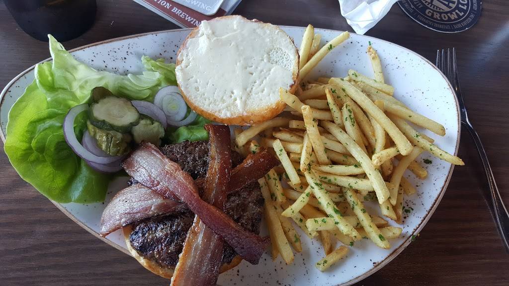 The Halford | restaurant | 1494 Halford Ave, Santa Clara, CA 95051, USA | 4082431290 OR +1 408-243-1290