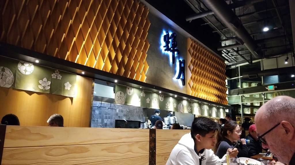 Kizuki Ramen & Izakaya | restaurant | 4203 SW Alaska St, Seattle, WA 98116, USA | 2065842998 OR +1 206-584-2998