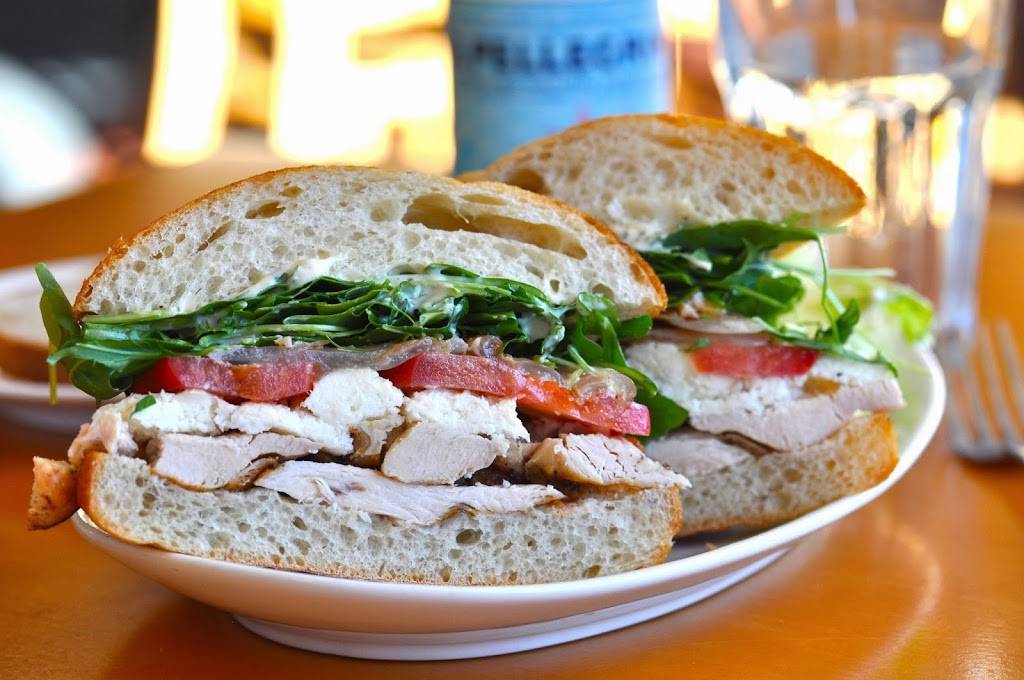 DAmico & Sons | restaurant | 1490 County B Rd W, St Paul, MN 55113, USA | 6516337667 OR +1 651-633-7667