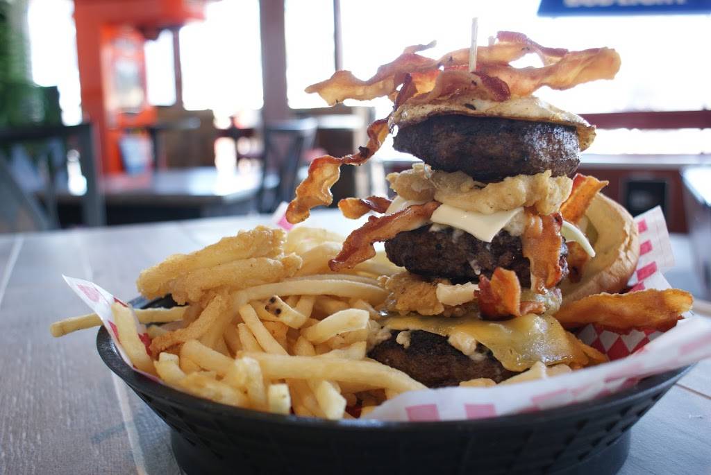 Bloodhound Brew | restaurant | 5801 Conroy Rd, Orlando, FL 32835, USA | 4075785711 OR +1 407-578-5711