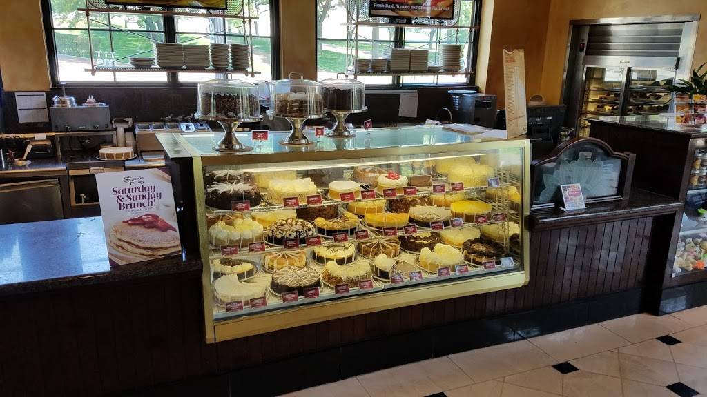 The Cheesecake Factory | restaurant | 94 Providence Pl, Providence, RI 02903, USA | 4012704010 OR +1 401-270-4010