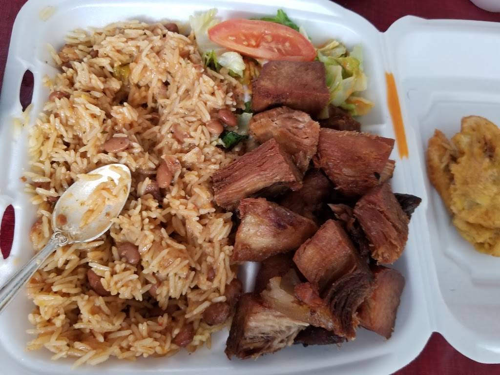 Marché Casse-croûte Notre-Dame | meal takeaway | 1465 Boulevard Saint-Jean-Baptiste, Pointe-aux-Trembles, QC H1B 4A2, Canada | 5146450523 OR +1 514-645-0523