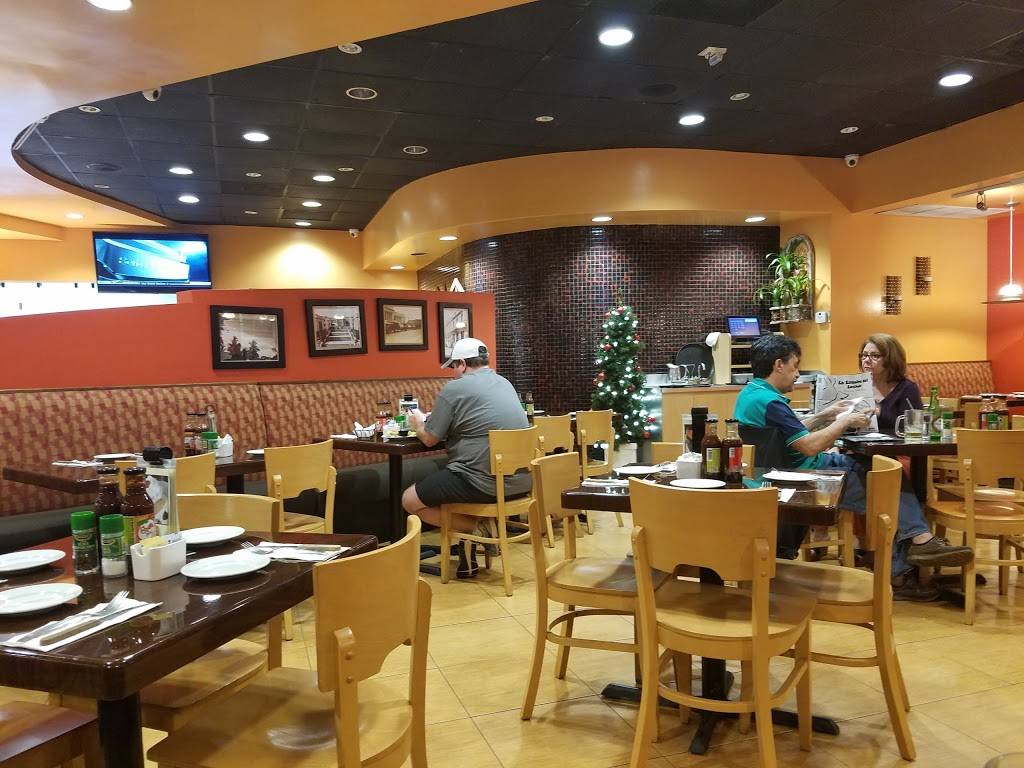 La Esquina Del Lechon | restaurant | 8601 NW 58th St #101, Miami, FL 33166, USA | 3056403041 OR +1 305-640-3041