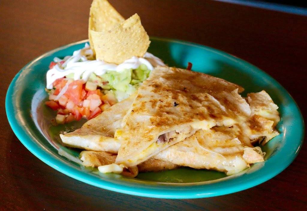 El Fuego Mexican Cuisine | restaurant | 8018 Lincoln Ave, Skokie, IL 60077, USA | 8479339233 OR +1 847-933-9233